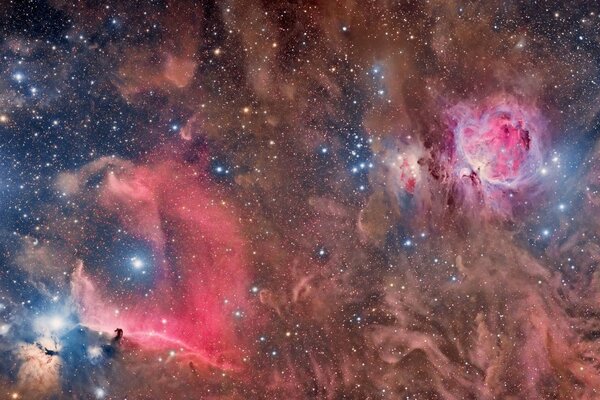 Stelle nella nebulosa cosmica