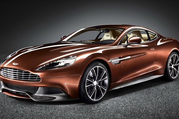 Brillante superdeportivo Aston Martin