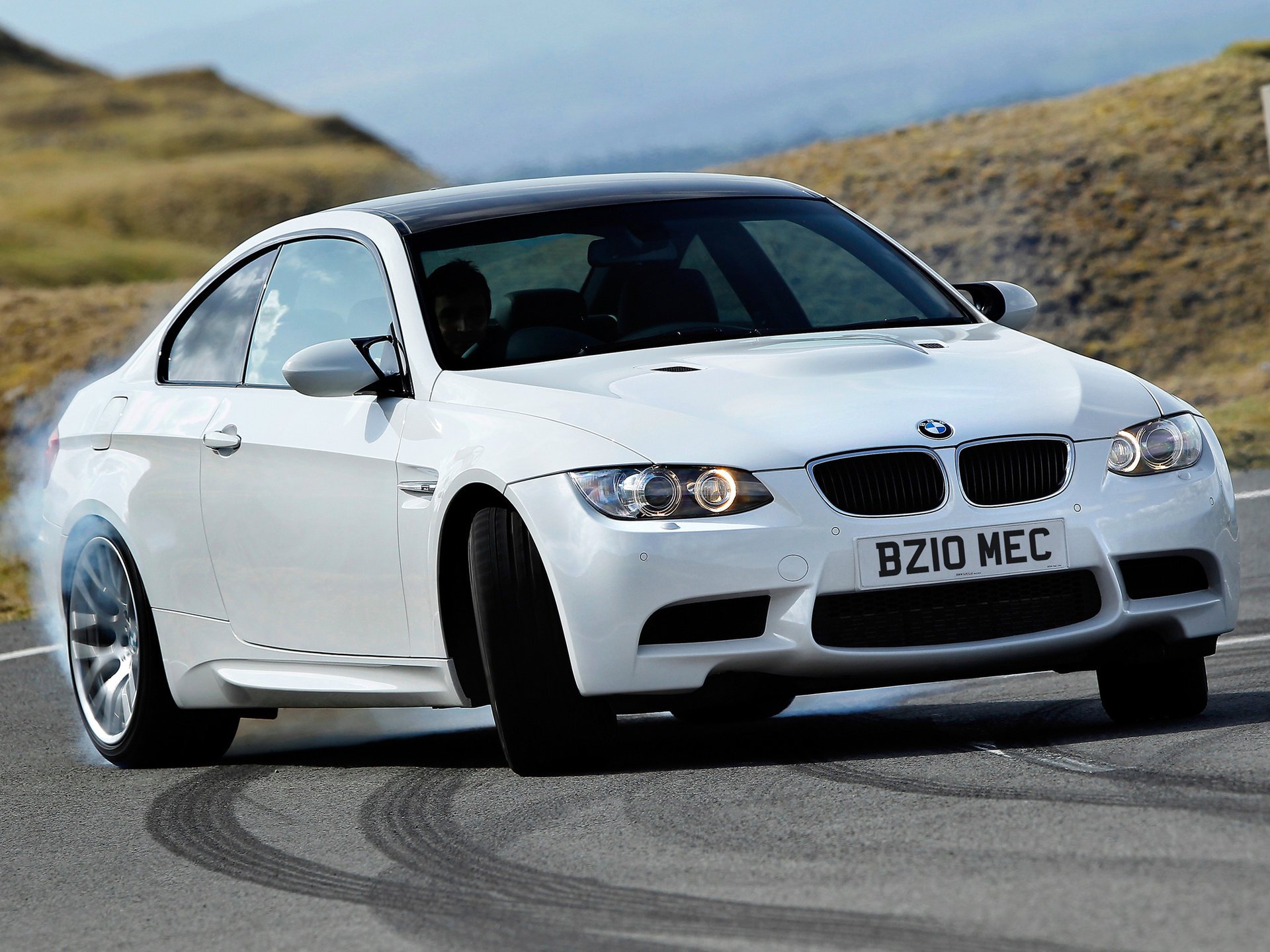 uk-spec bmw tapete rauch schleudern coupe e92 m3 bmw auto