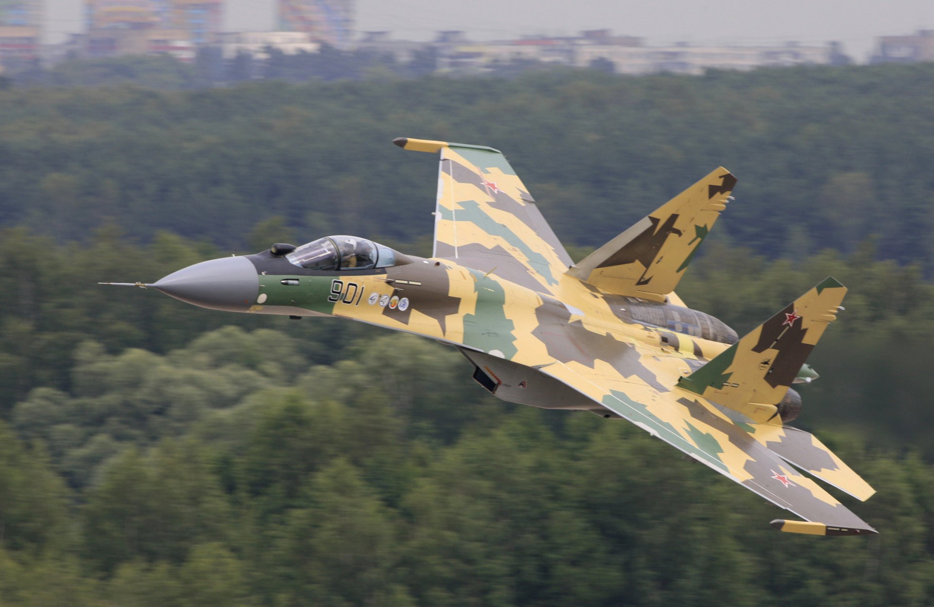 su-35 volo foresta velocità