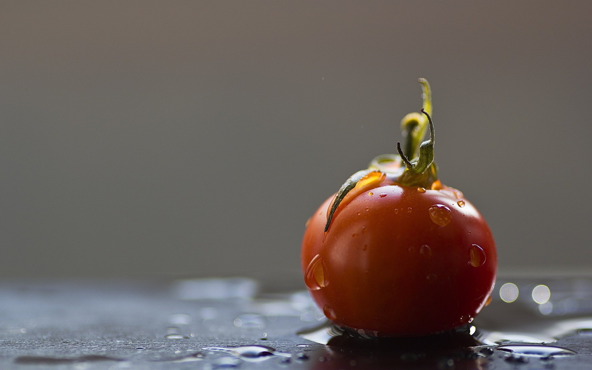 cibo pomodoro gocce