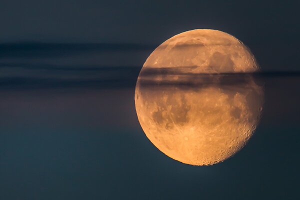 Beautiful image of the Moon from space