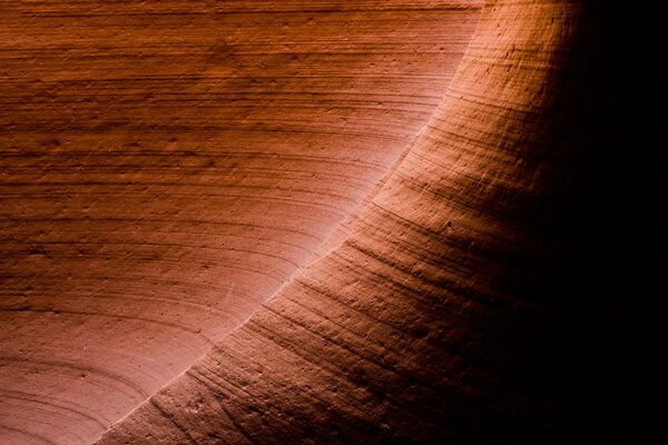 Immagine di un bellissimo canyon dall alto