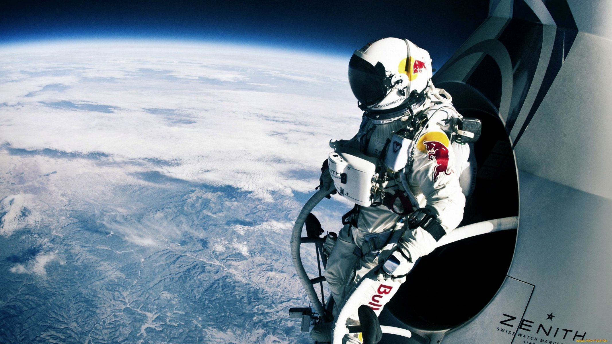 felix baumgartner salto atleta toro rojo espacio red bull stratos paracaídas descargar fondos de pantalla fondos de pantalla de pantalla ancha descargar fondos de pantalla fondos de pantalla hd