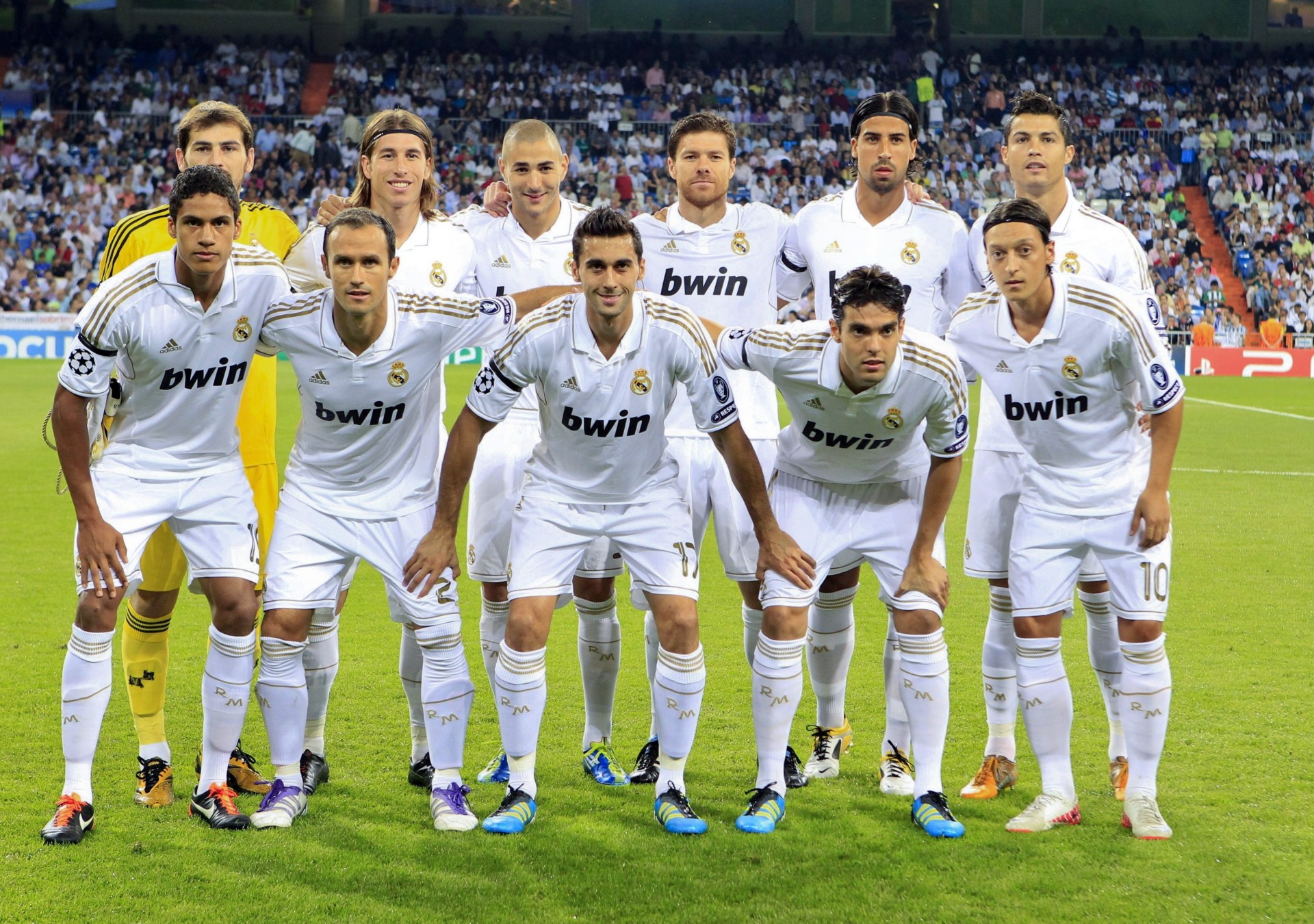 equipe ronaldo real madrid kaka cr7 ozil benzema varane alonso