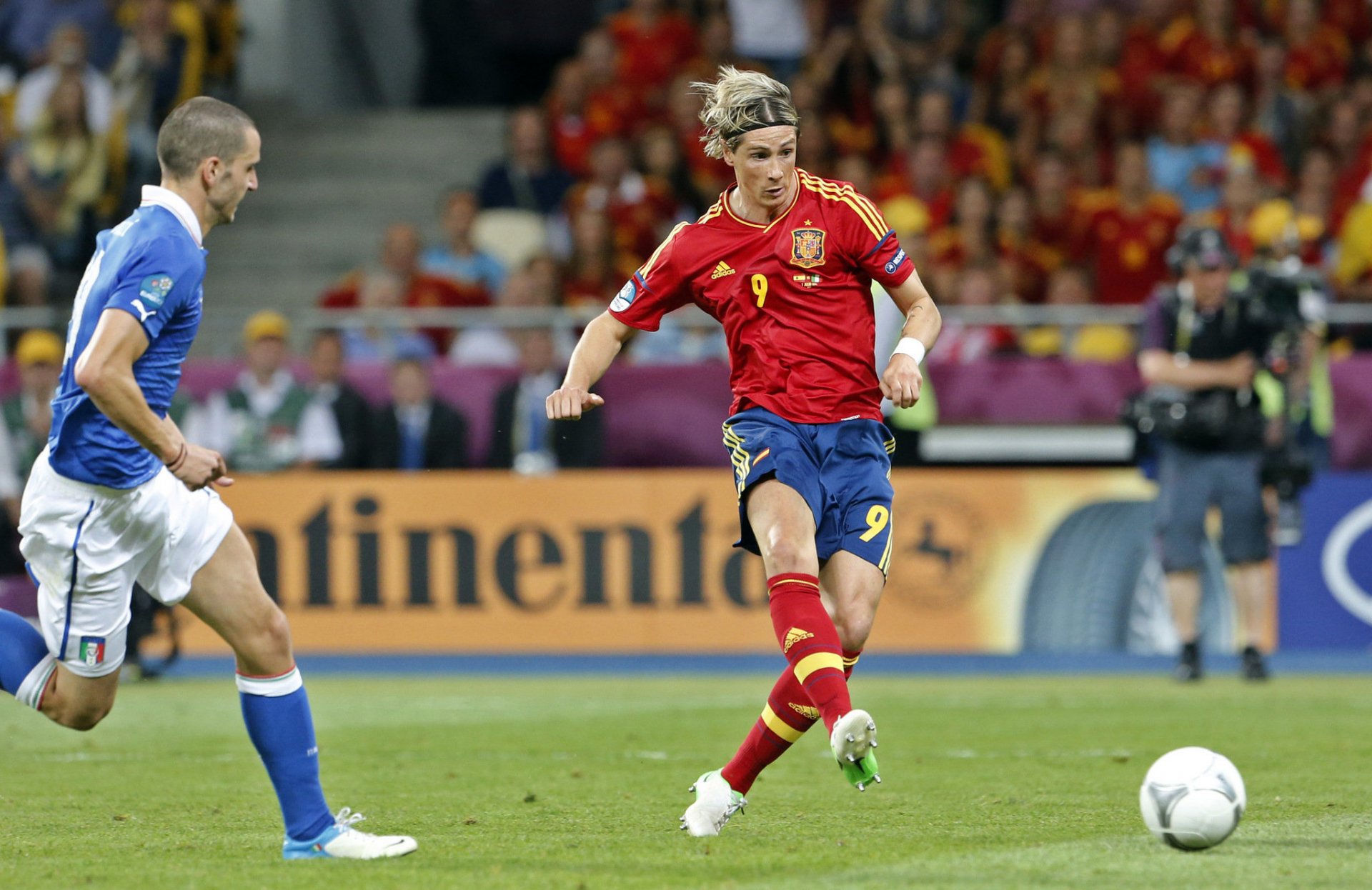 euro 2012 calcio spagna españa furia roja la campione finale spagna vs italia fernando torres el niño bonucci obiettivo sport euro 2012 campionato italia imbattuto campioni furia rossa el niño obiettivo vittoria fi