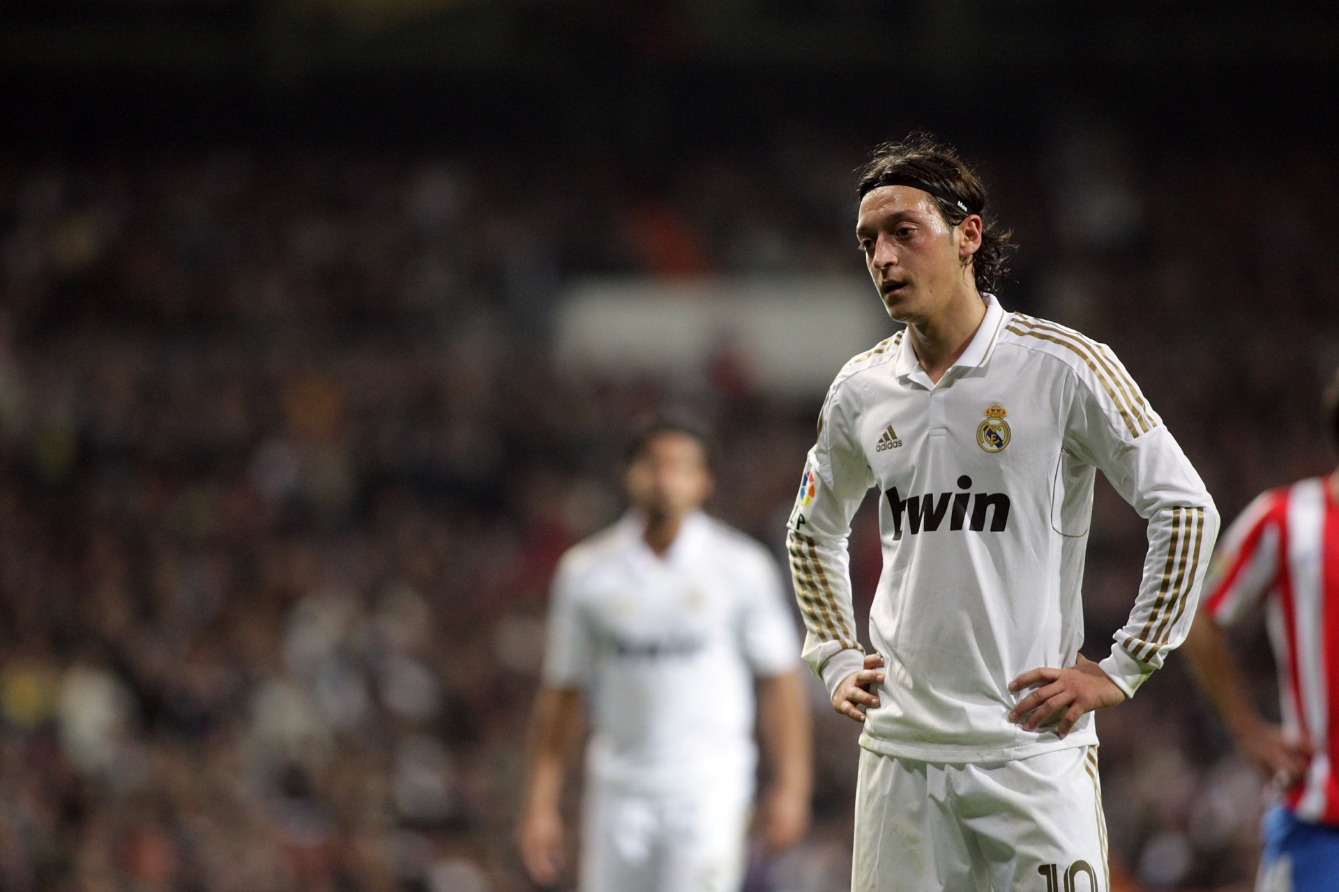 mesut ozil football real madrid