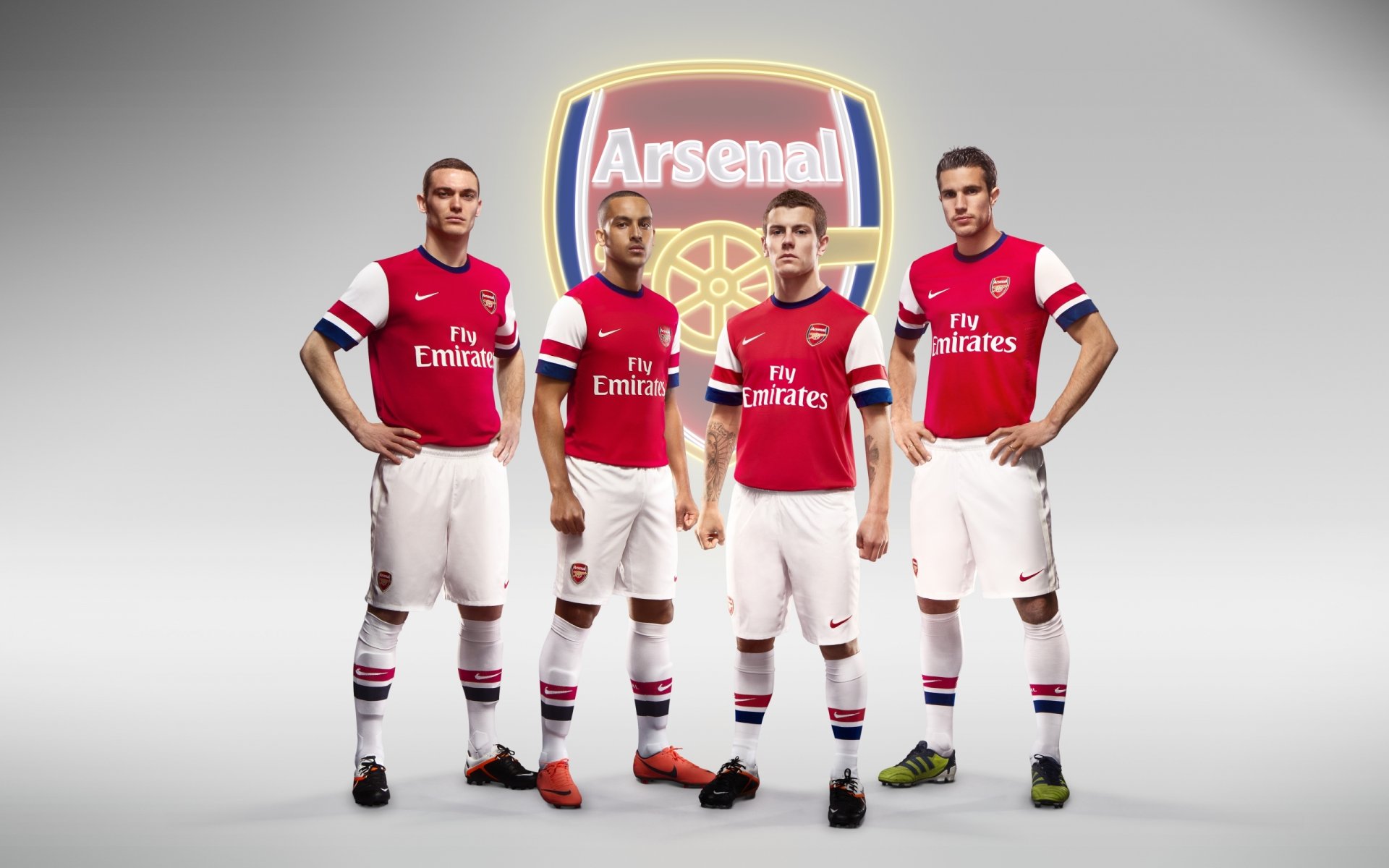 arsenal club de football gunners emblème logo joueurs robin van persie thomas vermaelen theo walcott jack wilshire fond