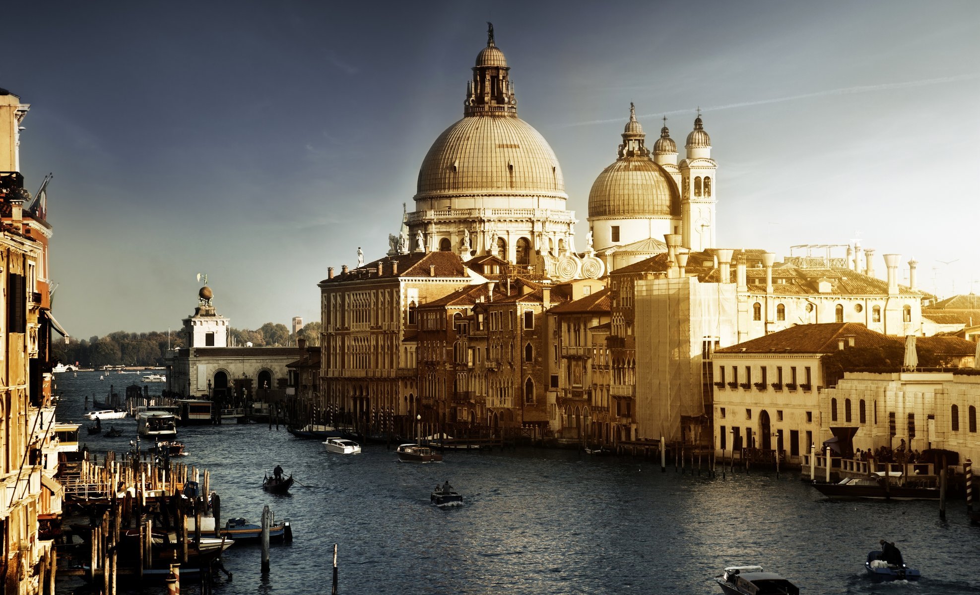 gondolas venice italy buildings boats venice canal italy