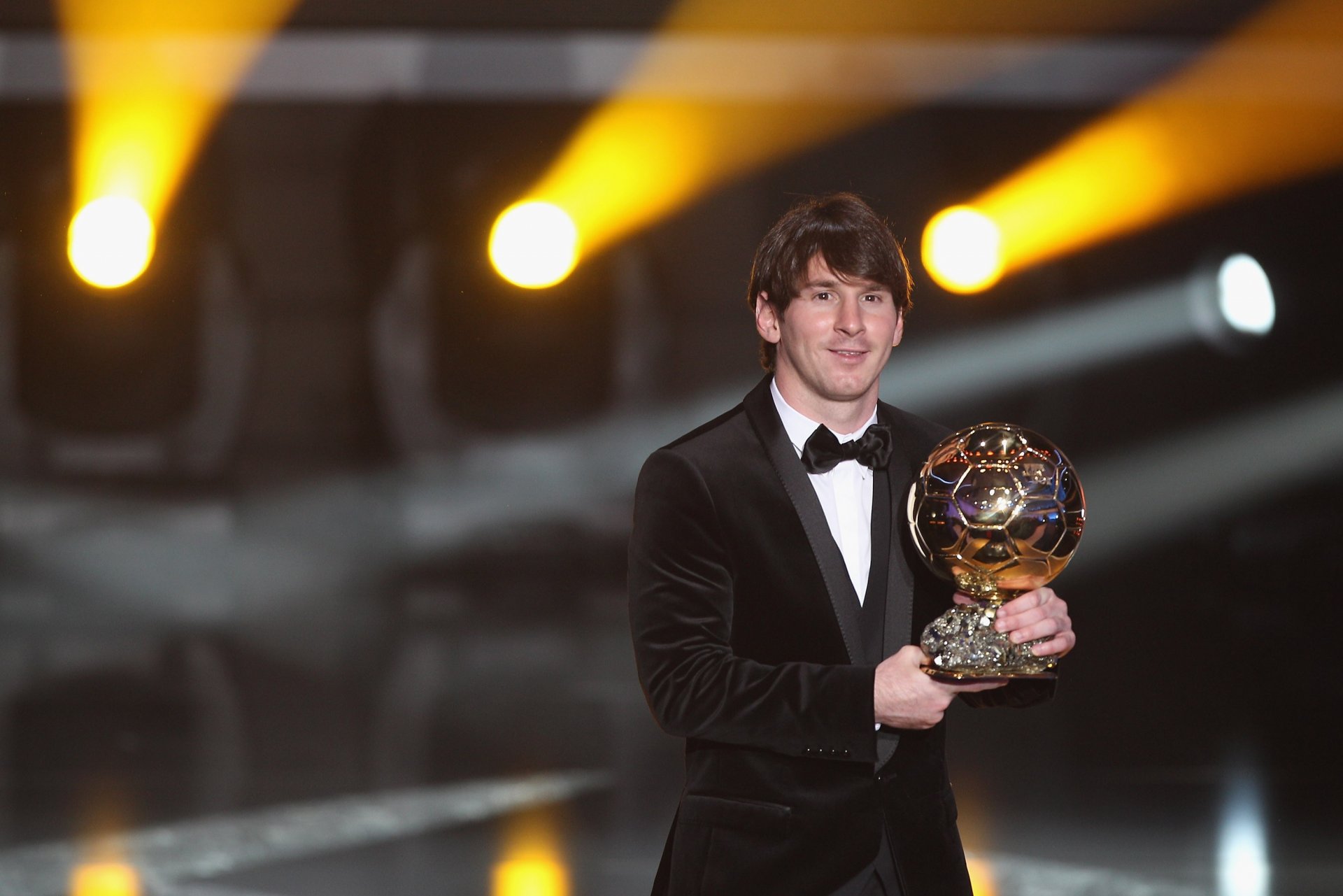 messi lionel calcio sport pallone d oro leone oro barcellona argentina lol migliore