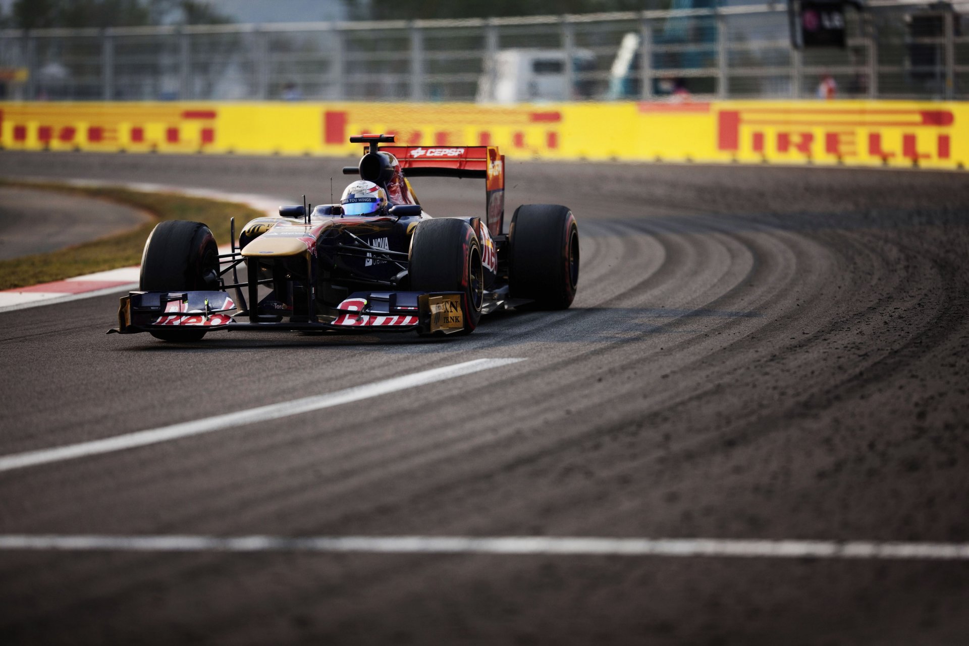 cuderia torro rosso red bull str6 red bull auto formel 1 formel sport drehen rennen strecke pirelli hintergrundbilder