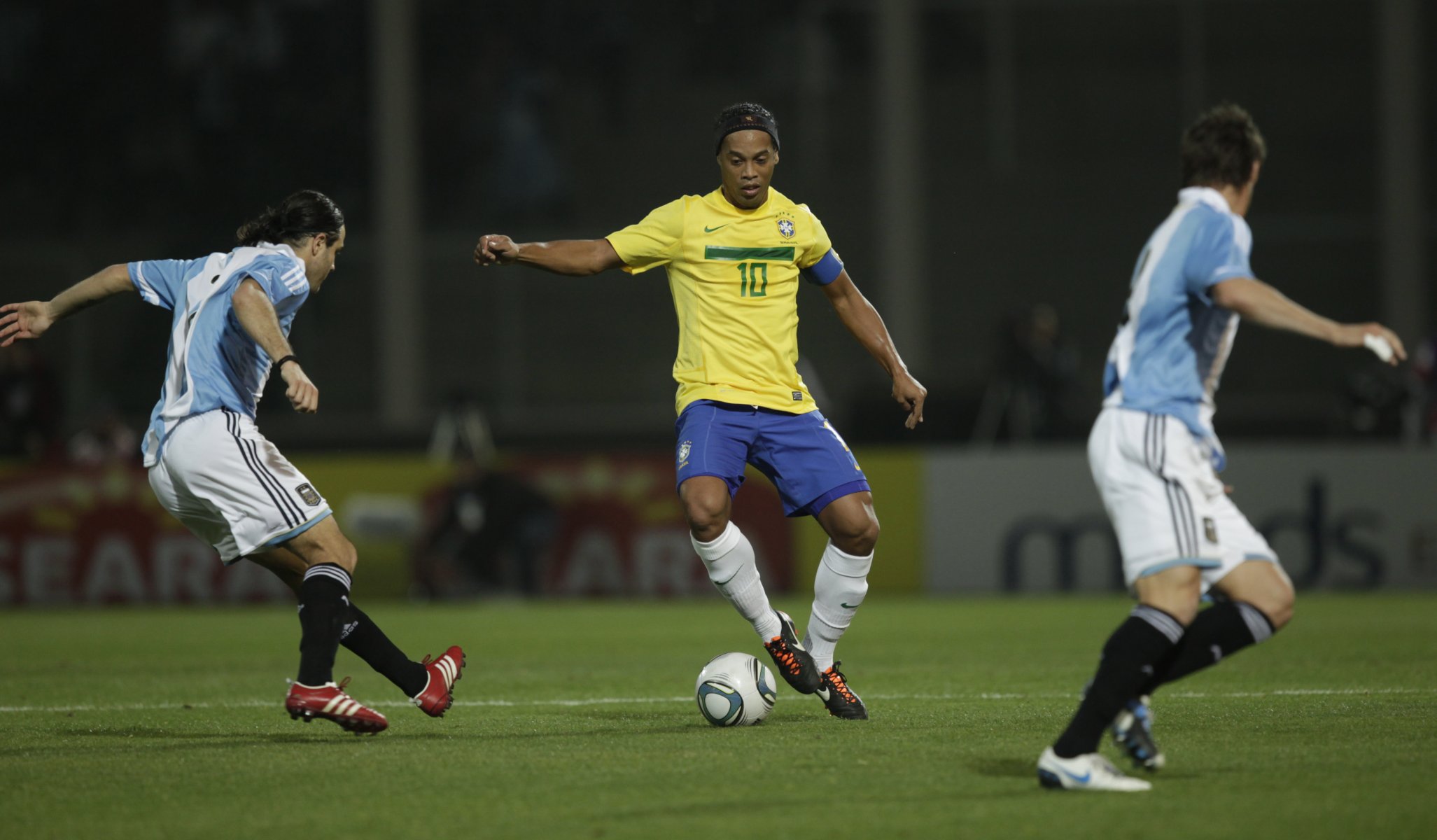 ronaldinho brasile ronaldinho calcio calcio sfondi