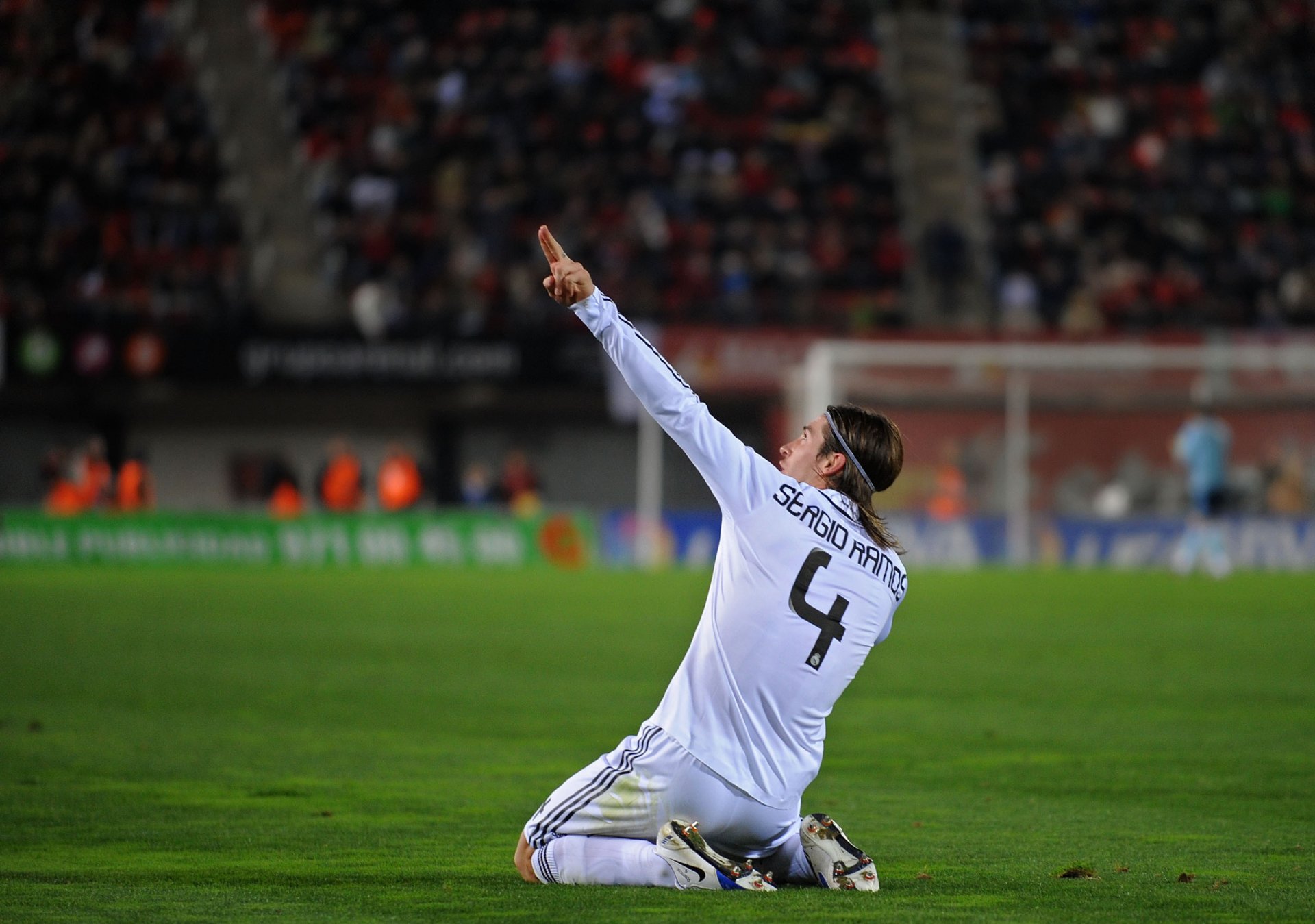 real madrid sergio ramos ronaldo sergio ramos 1920x1200 sfondi hd