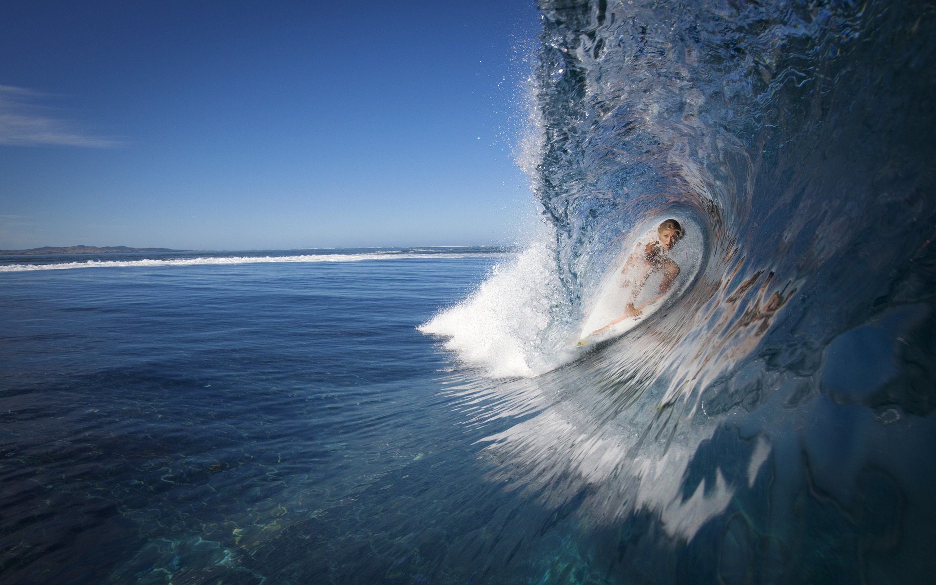 ocean wave windsurfing