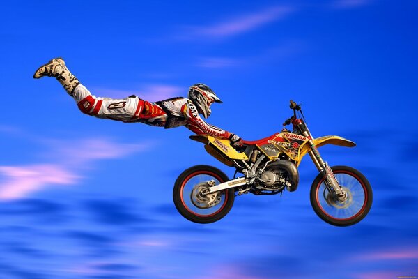 Motocross made such a jump 20 meters high is very dangerous