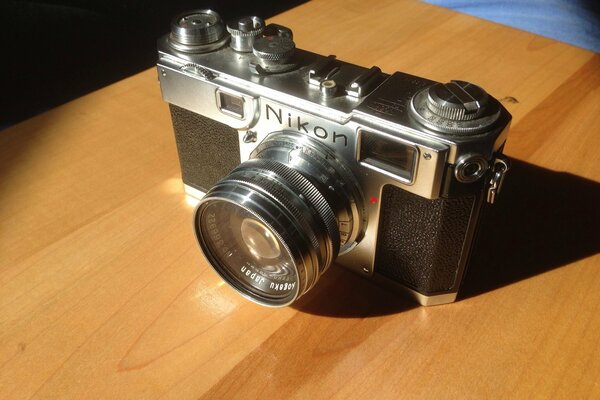 Single-lens, film, stylish camera nikon2