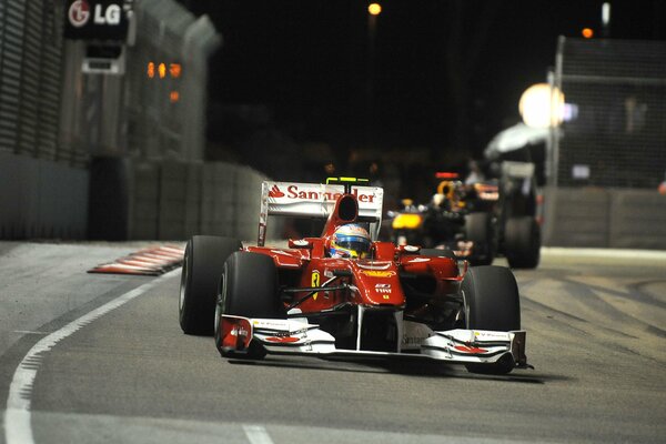 Bolid wyścigowy. Grand Prix Singapuru 2010