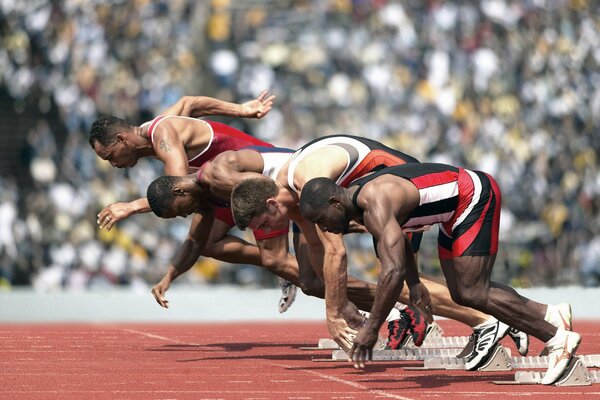 Athletes prepare for the start at the beginning