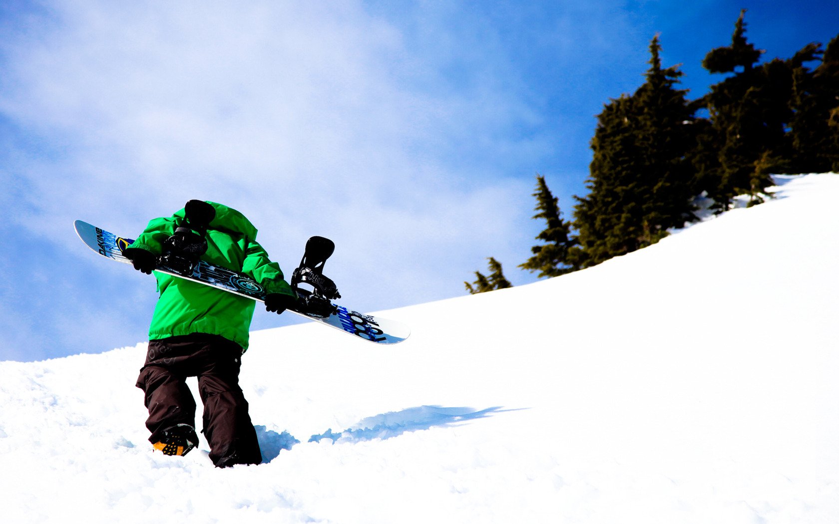 jeździec snowboard