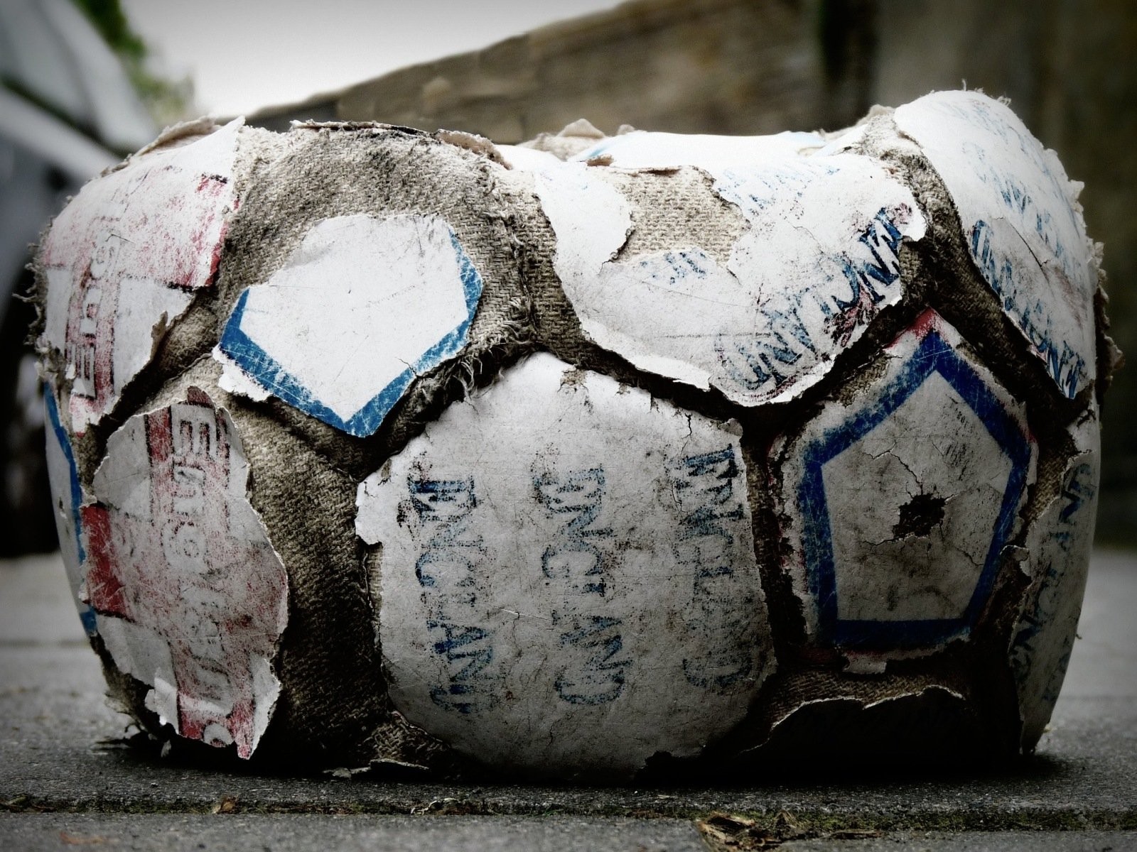 pelota fútbol viejo