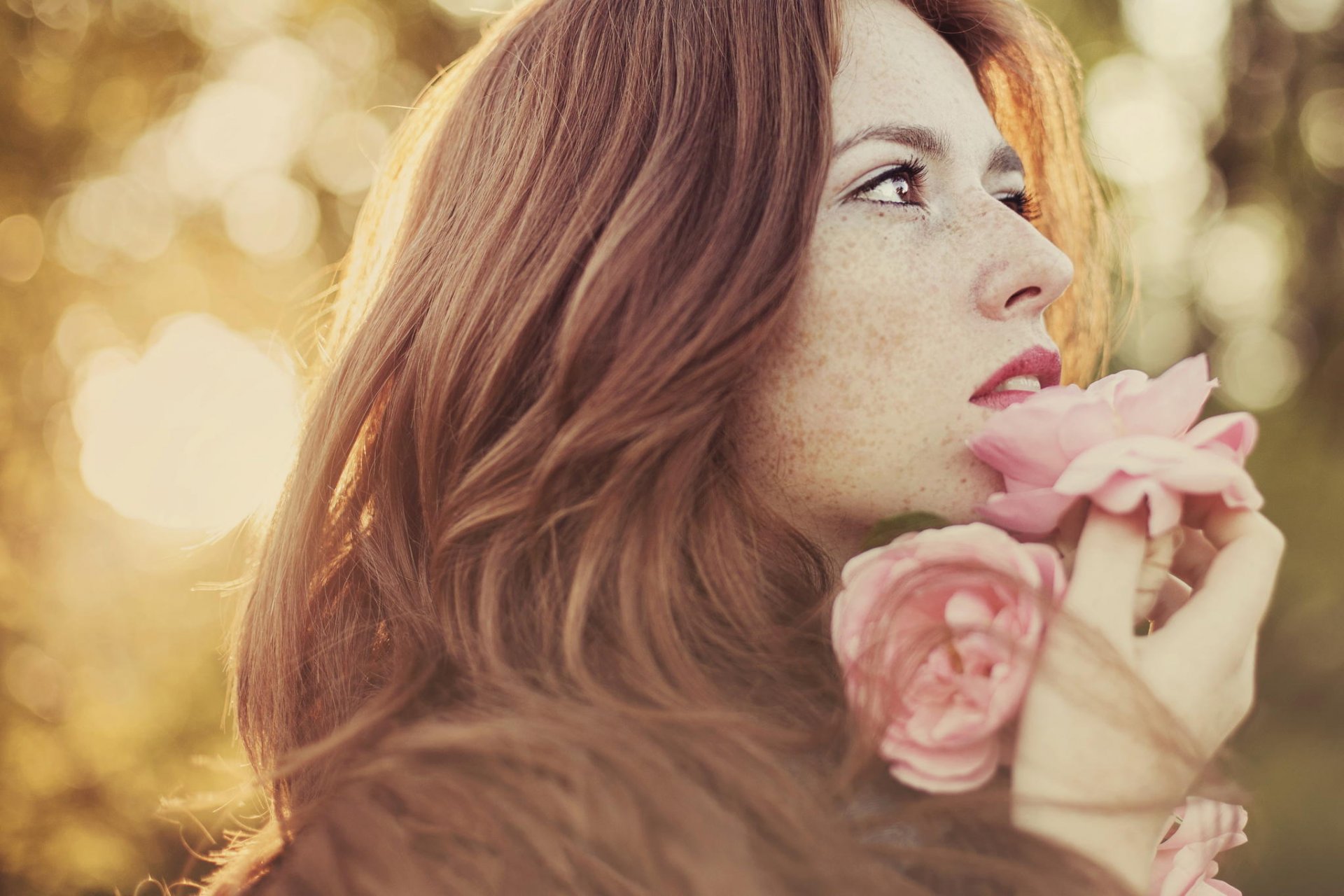 amy ragazza concorso rosa fiore stile occhi romantico rughe testina di lettura rosa tenerezza rossa lentiggini sguardo romanticismo fiori hd