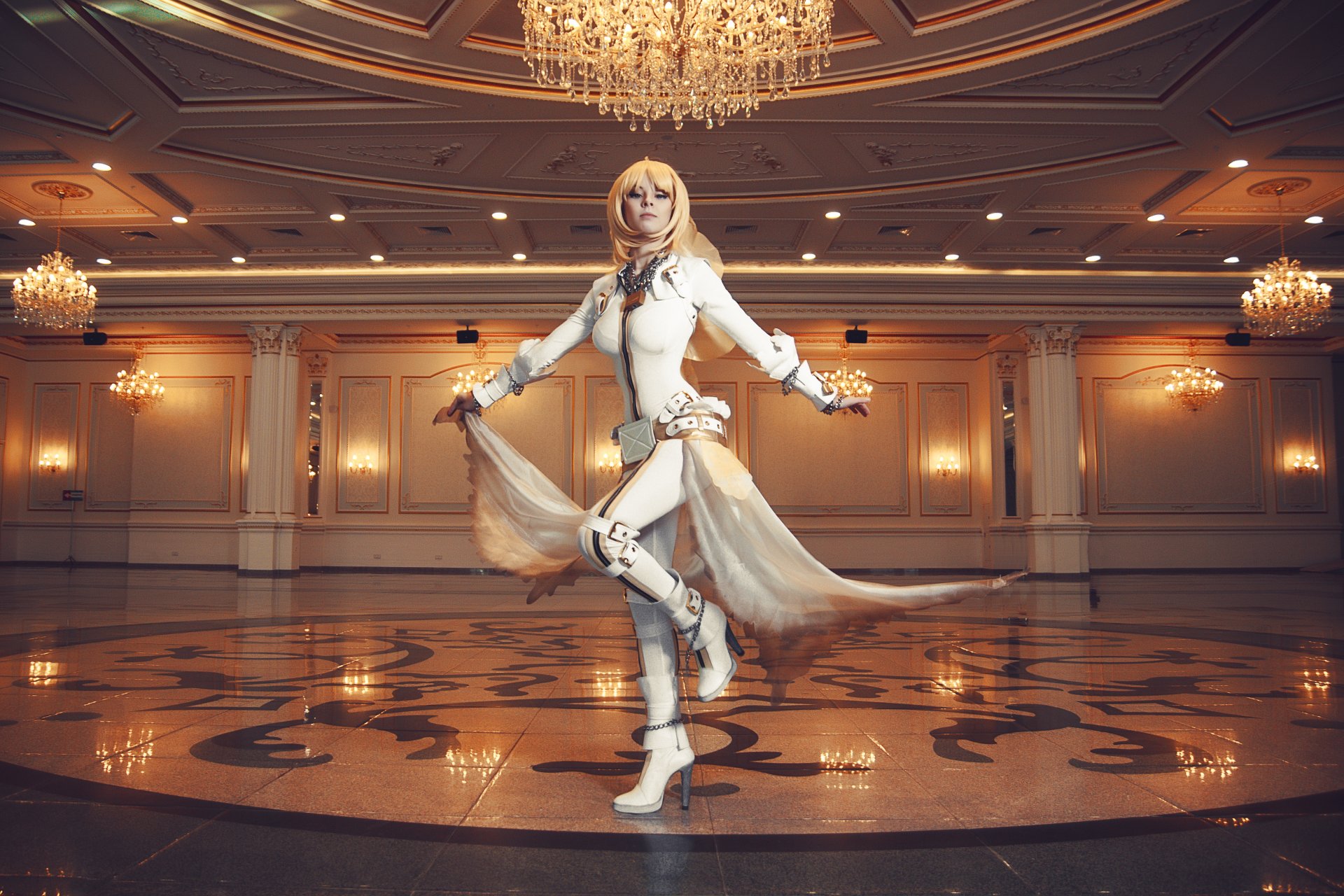 fate / stay night cosplay saber chica hall luces