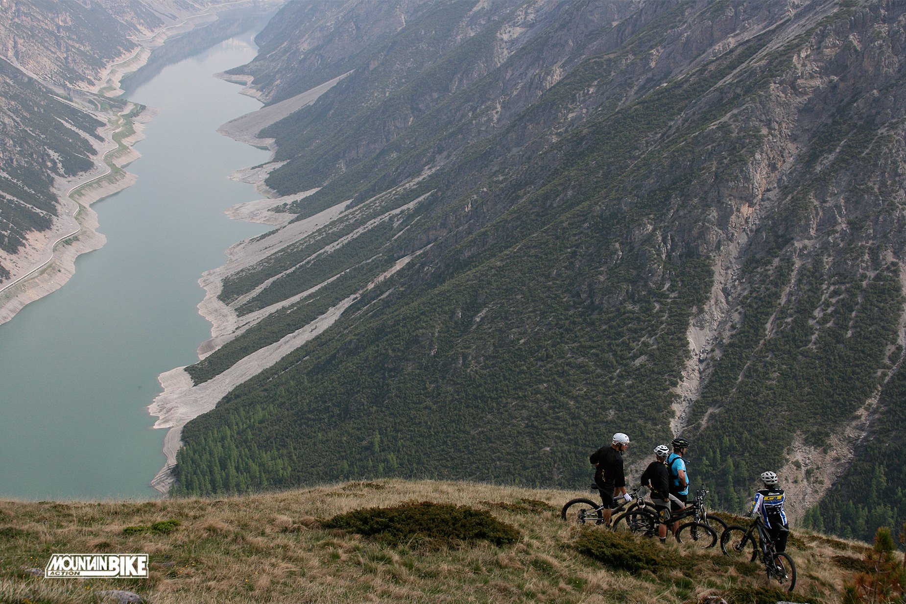 bike mountain beautiful cute lake