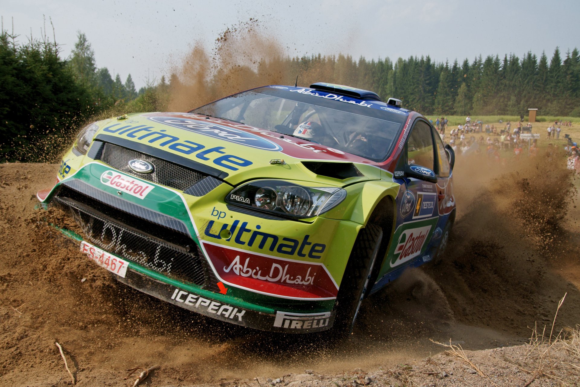 ford focus rs wrc rally dirt sand dust speed world rally championship focus people spectators trees forest