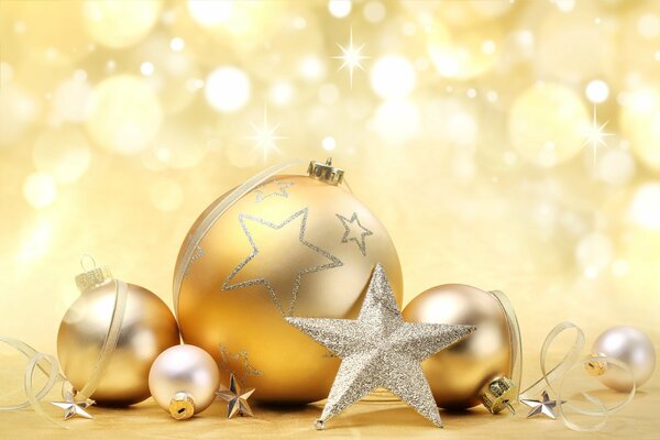 PALLE E STELLE D ORO DI NATALE