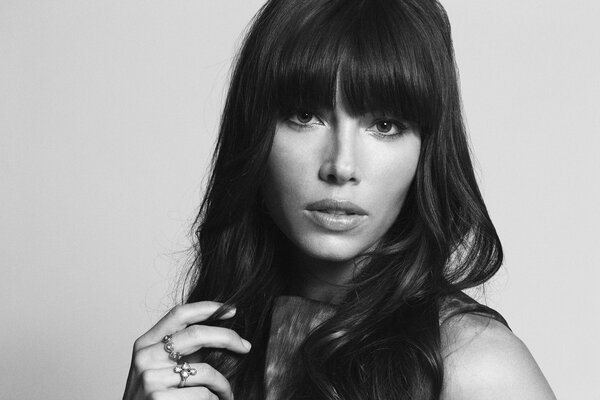 Jessica Biel black and white photo