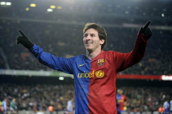 Lionel Messi en un partido de fútbol en Barcelona