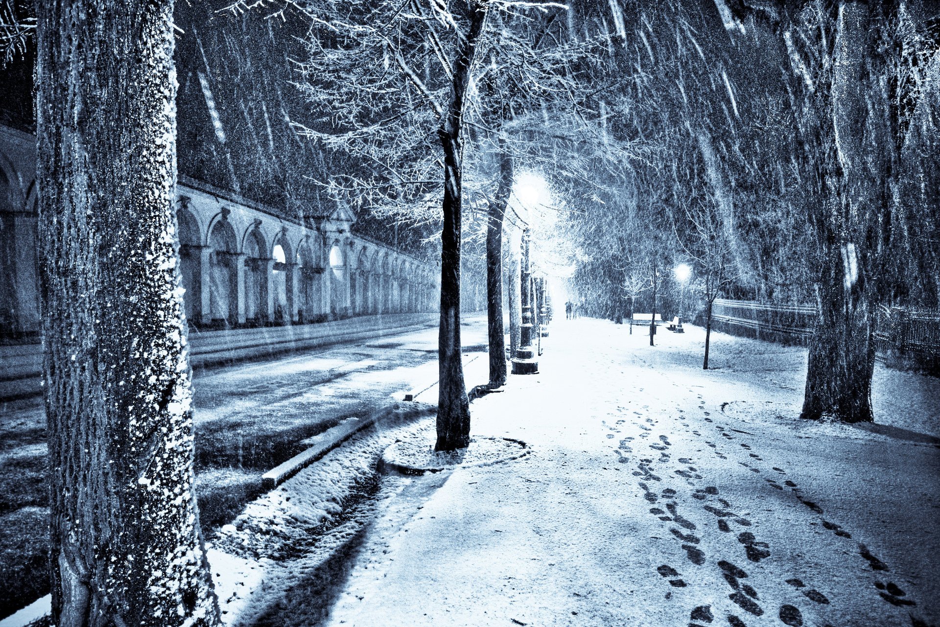 aleika città lanterne neve strada notte