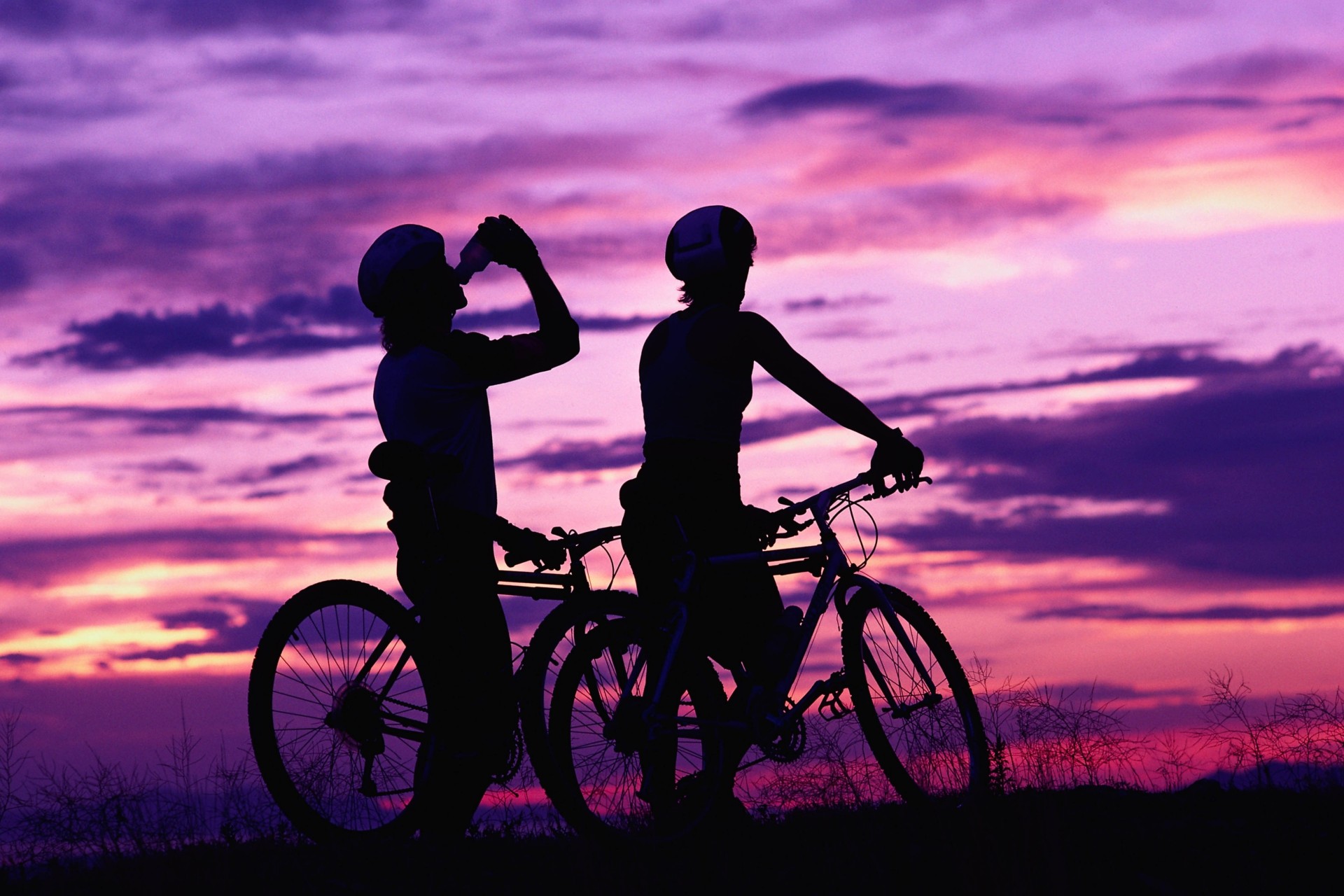 sonnenuntergang sport freizeit radfahrer