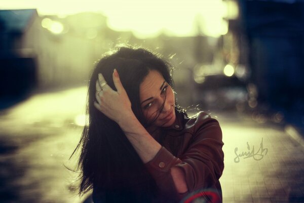 Linda chica en la calle