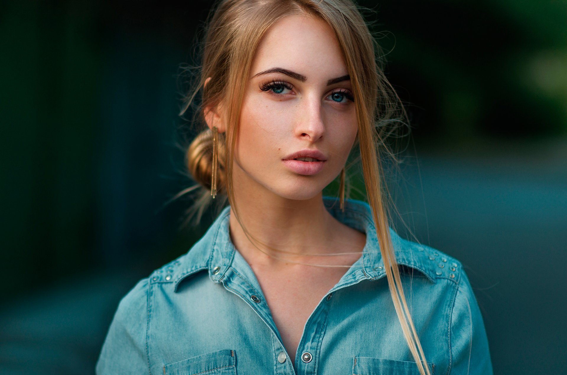 alina cute portrait bokeh view maksim kuzin