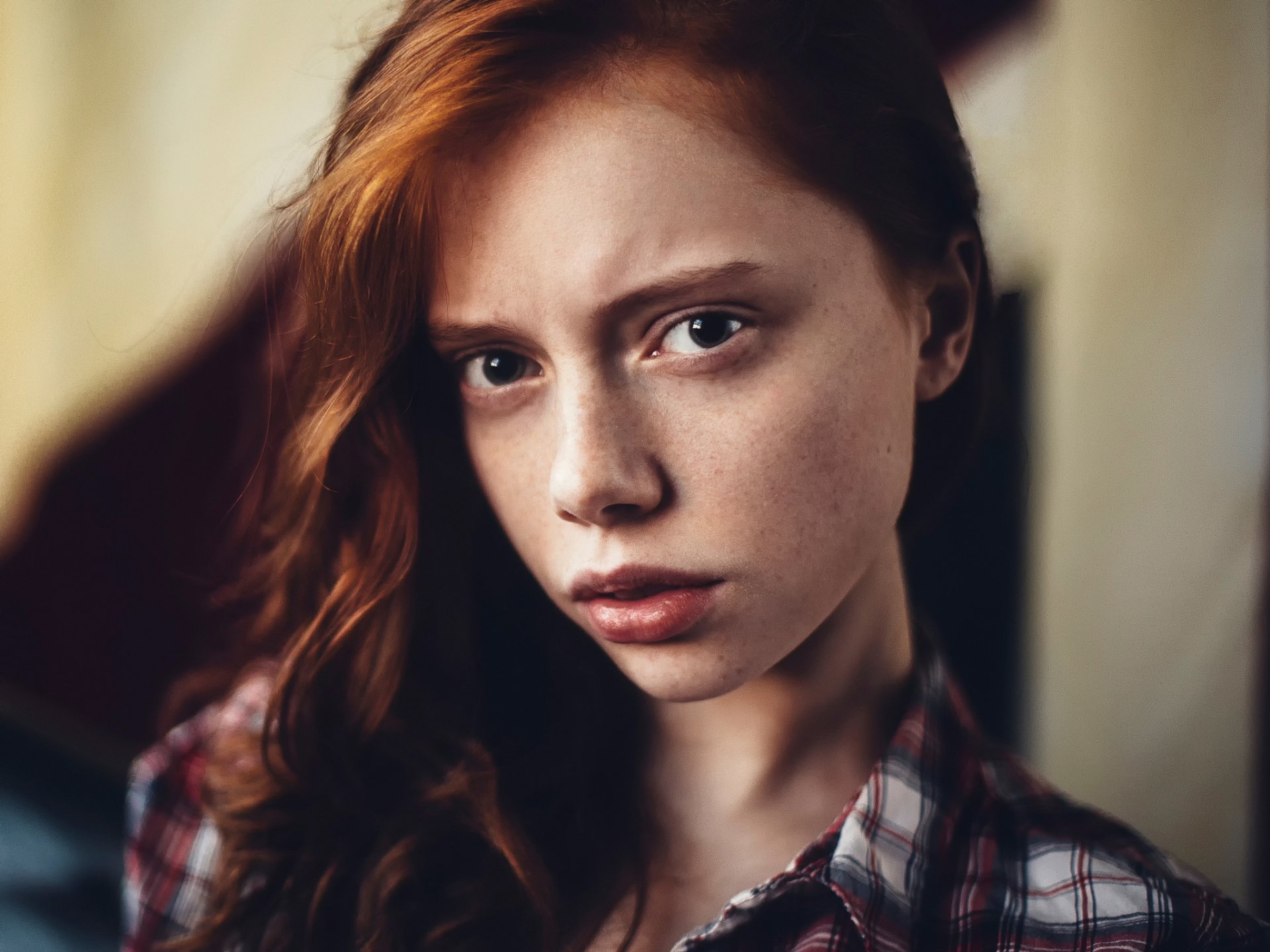 catherine yasnogorodsky cute freckles portrait russia pavel smetanin