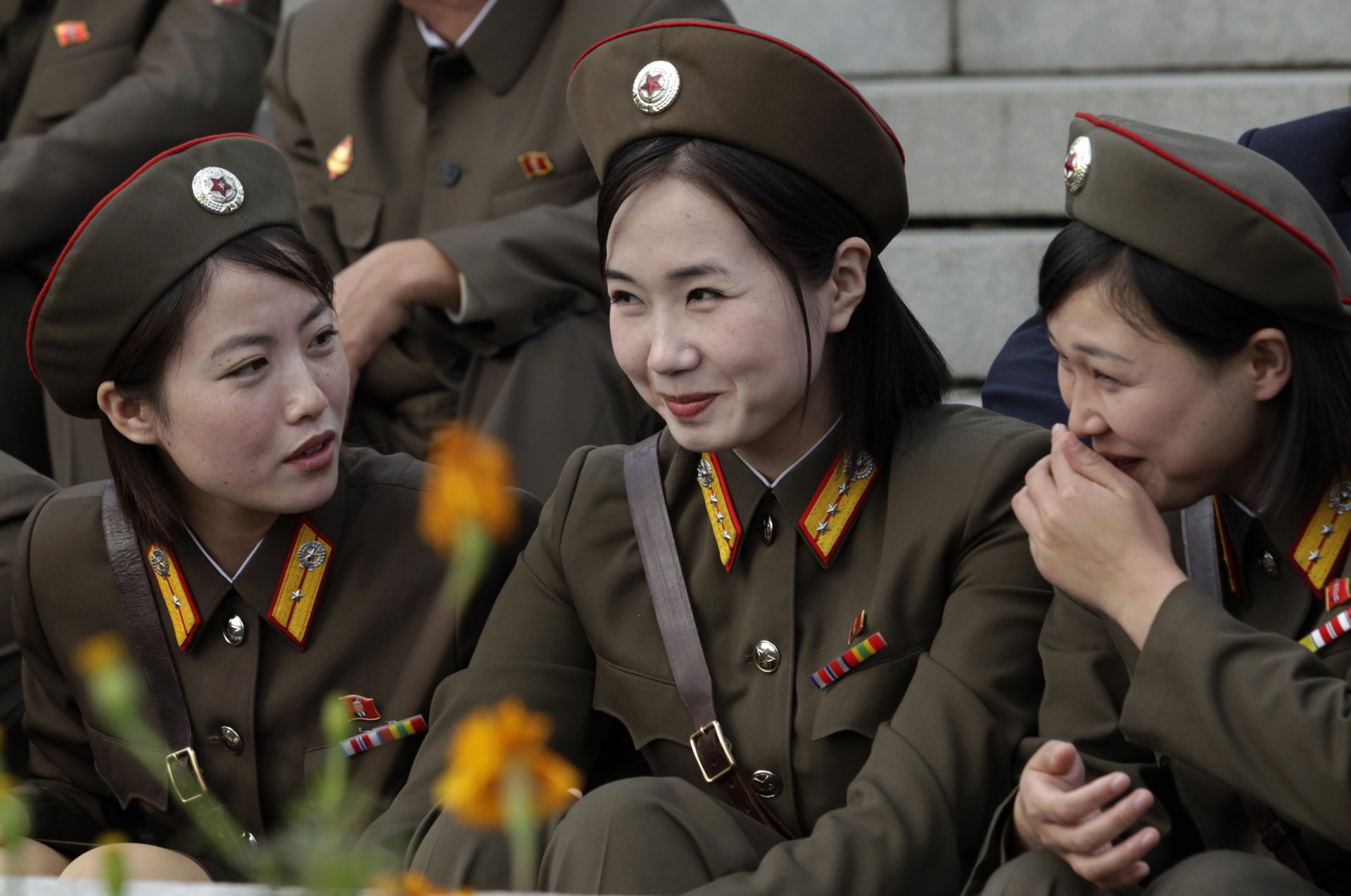 girls army north korea dprk military smile