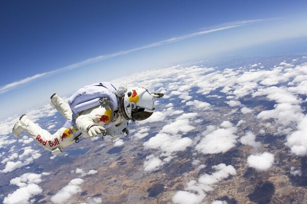 Flying Popcorn se cierne en el cielo