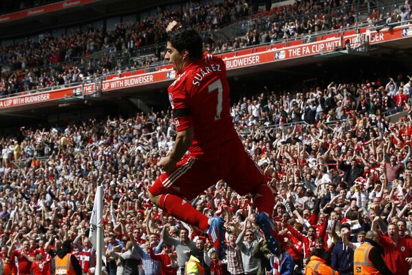 Victoria futbolística del Todopoderoso Liverpool