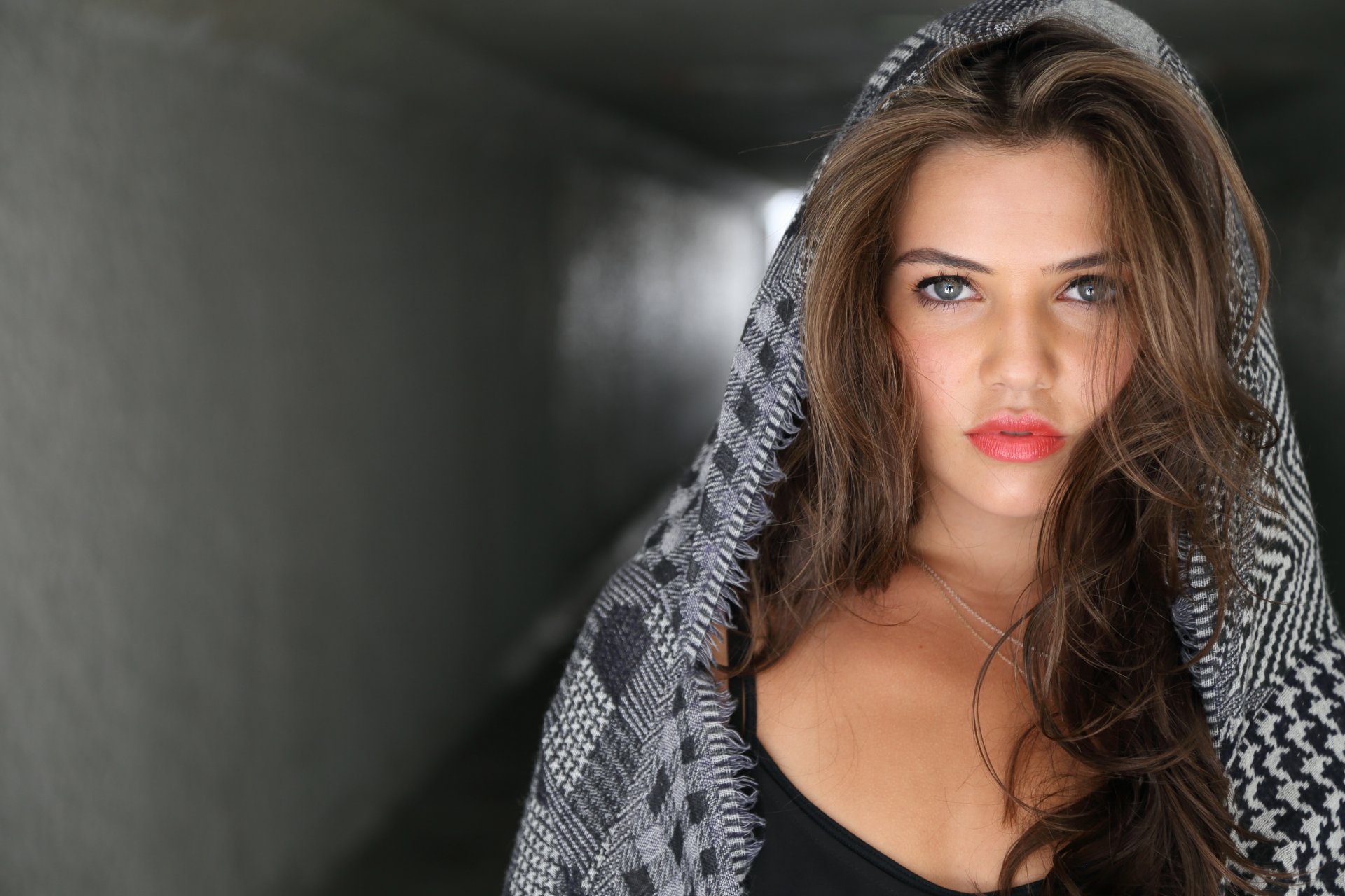 danielle campbell girl actress full lip