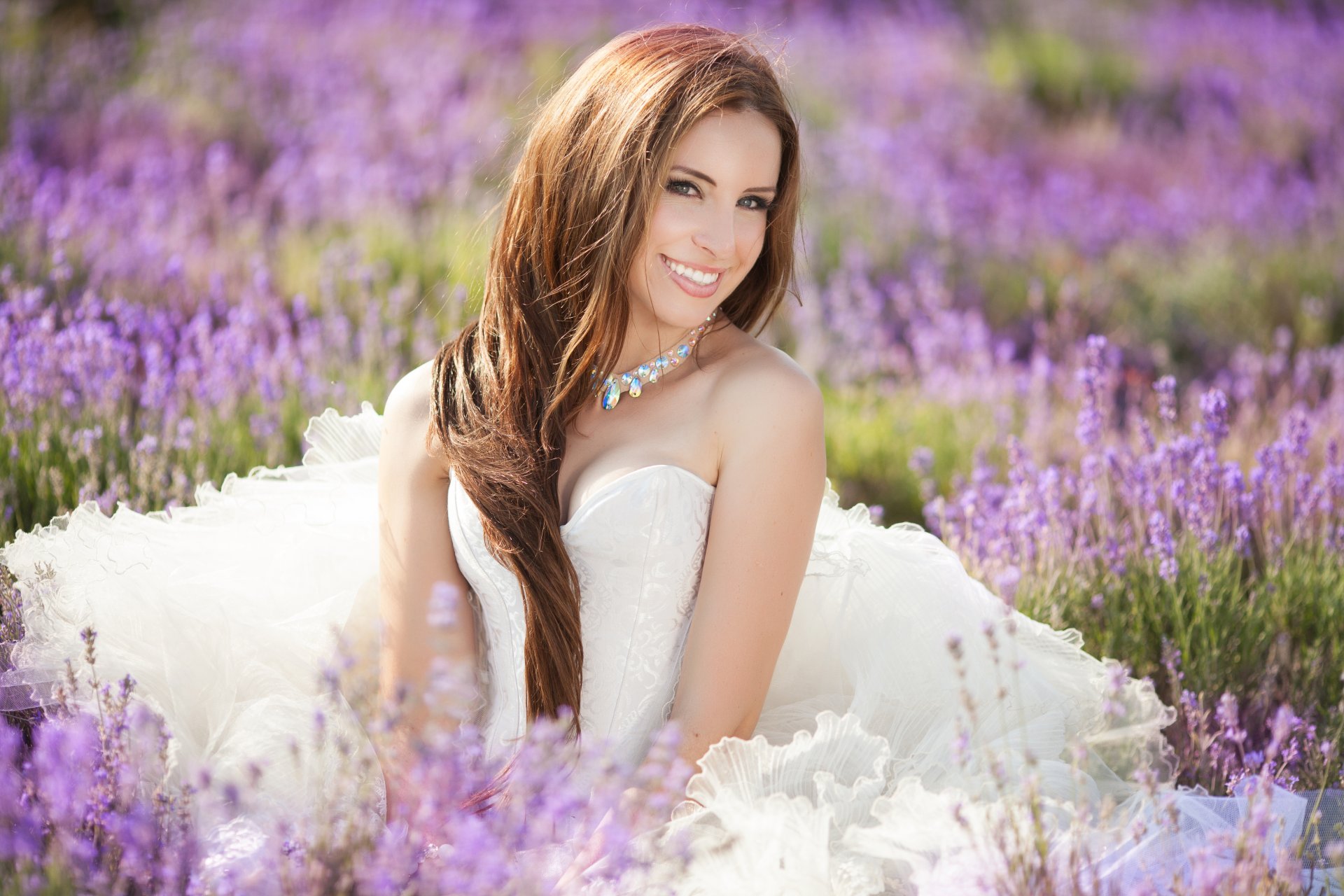 field lavender flowers girl bride look smile bride