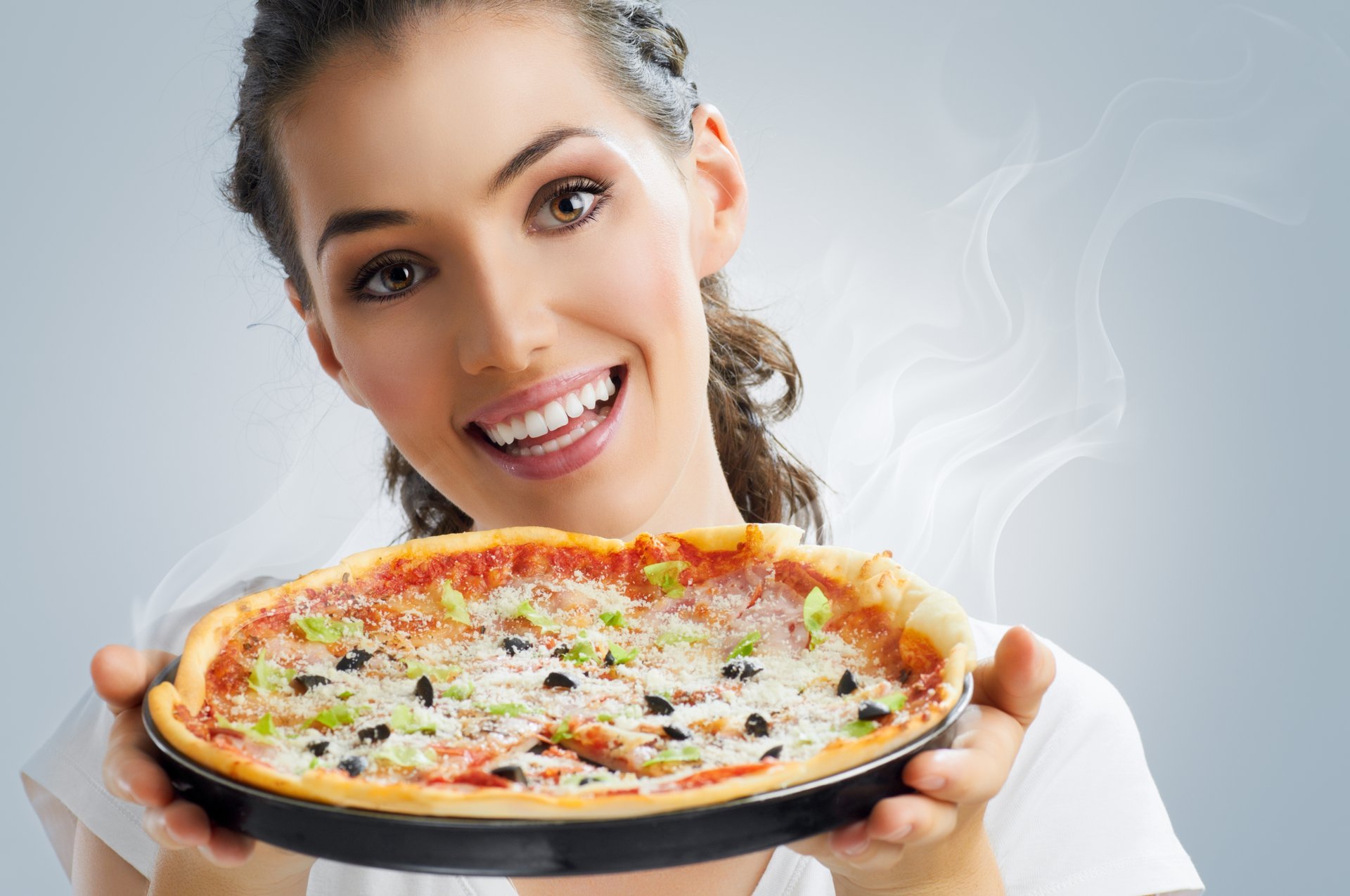 girl brown hair brown-eyed smile pizza pair