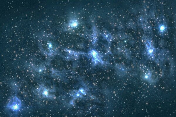 Ciel étoilé lumineux près quand même les astéroïdes sont visibles