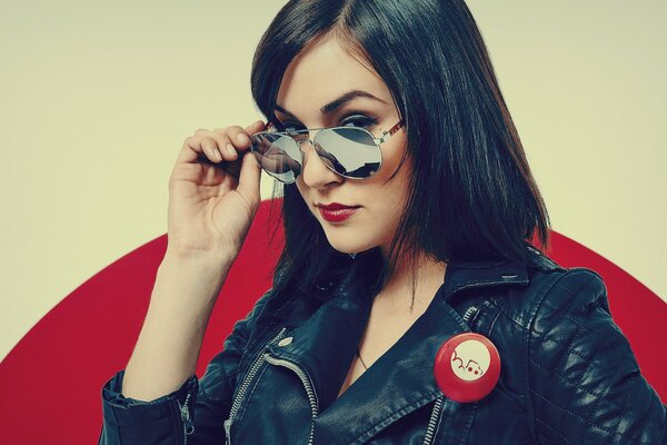 Photo de Sasha Grey dans une veste