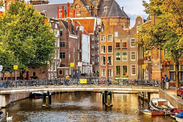 Amsterdam Bridge is full of bicycles