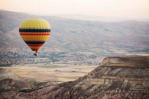 Hermoso paisaje globo