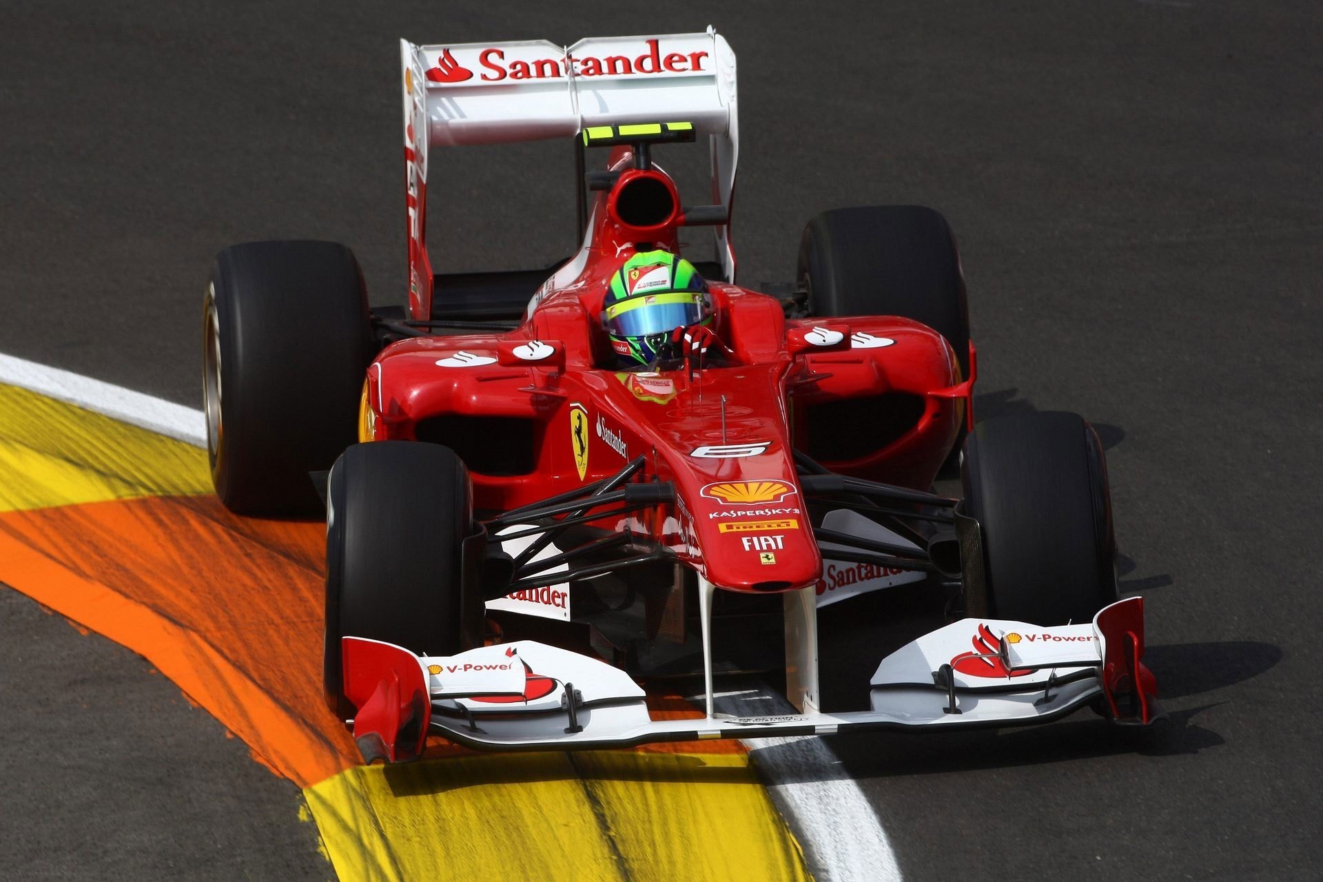 valencia track formula 1 ferrari 150 italia pilot f1 curb rider ferrari spain felipe massa 2011