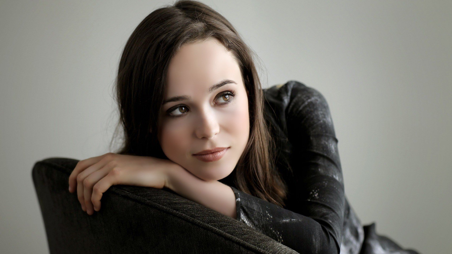 ellen page brünette schauspielerin mädchen augen blick hintergrund tapete