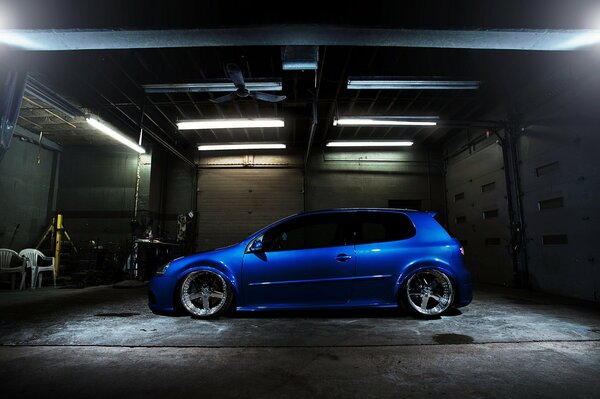 Volkswagen golf blue tuned