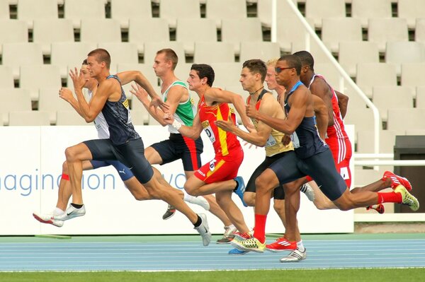 Młodzieżowe zawody sportowe w bieganiu